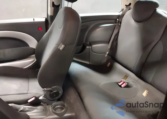 WMWRC33516TJ77300: 41030031