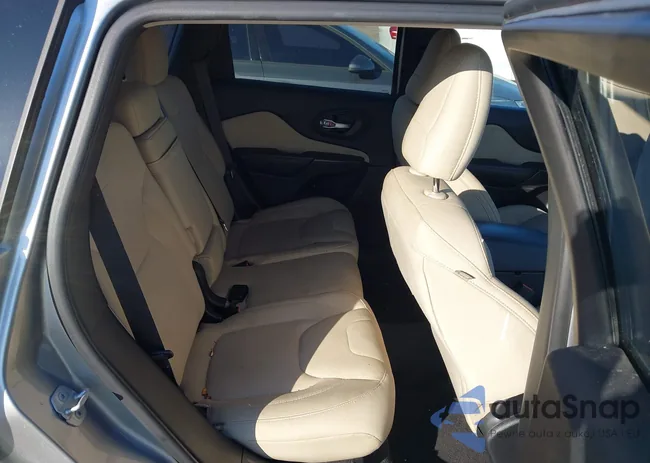 1C4PJLCB8FW762167: 41032978