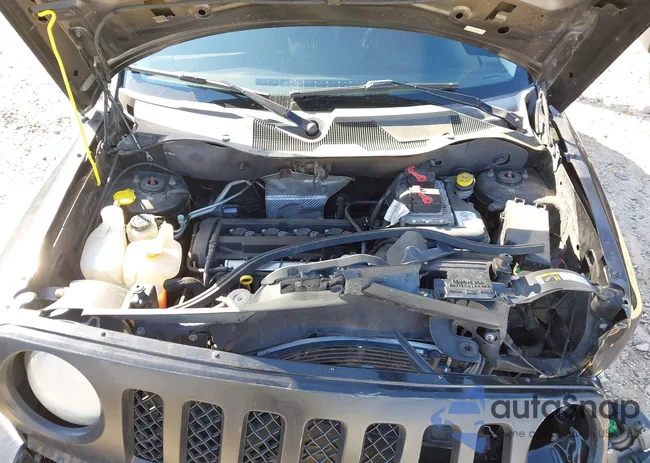 1C4NJPBA2FD131353: 41034764