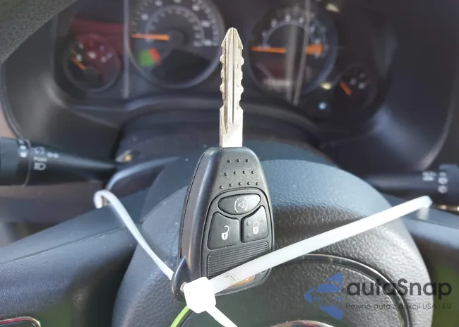 1C4NJPBA2FD131353: 41034764