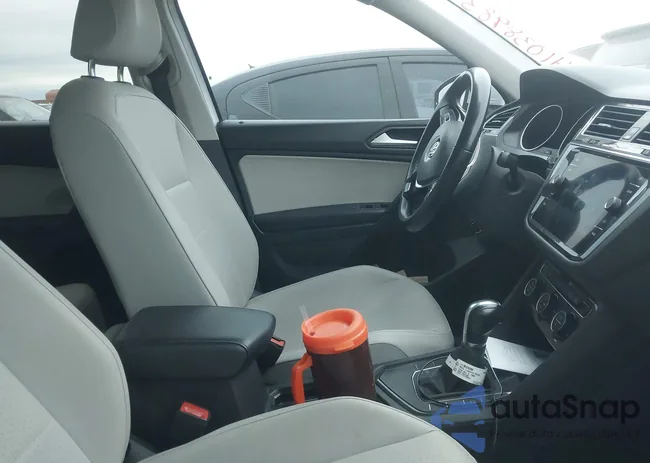 3VV3B7AX3KM063722: 41038983