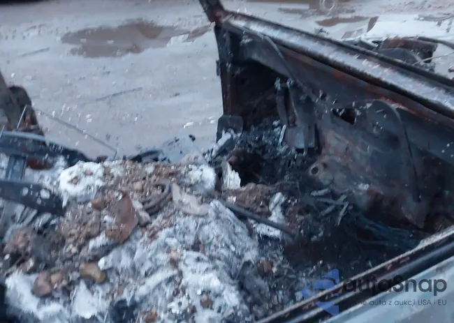 1C4AJWBGXCL126013: 41040112