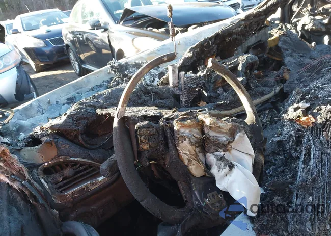 1C3CDFBH2DD256943: 41043580