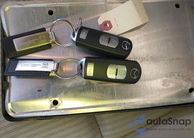 JM3KE4CY0F0448533: 41043943