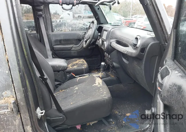 1C4BJWDG7JL803968: 41044946