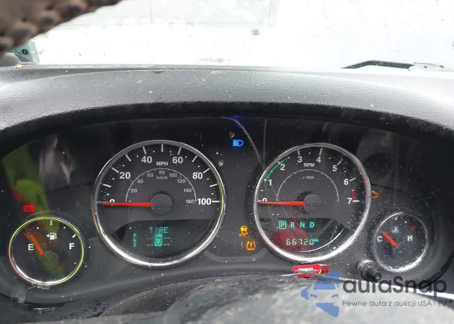 1C4BJWDG7JL803968: 41044946