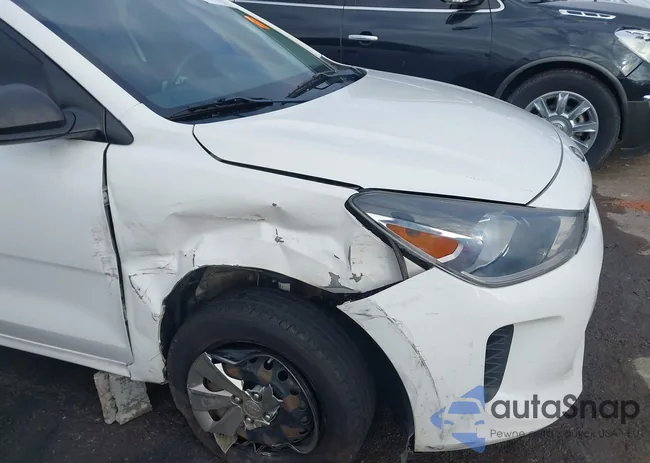 3KPA25AB7JE090784: 41045787