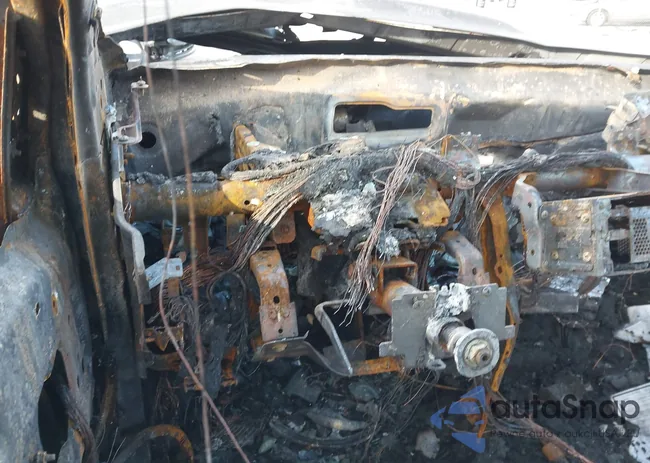 3N1AB7AP1GY287774: 41050736