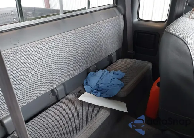 JT4RN93PXP5086503: 41051756