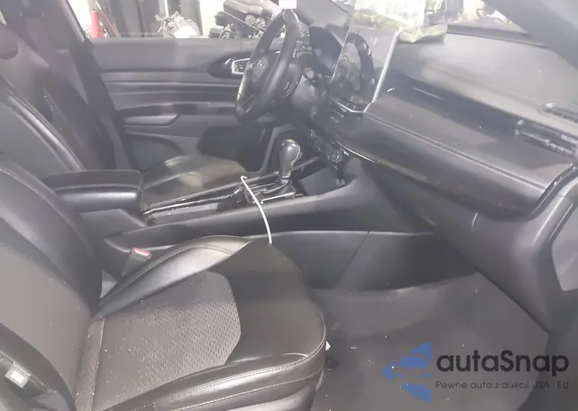 3C4NJDBB6NT197114: 41052368