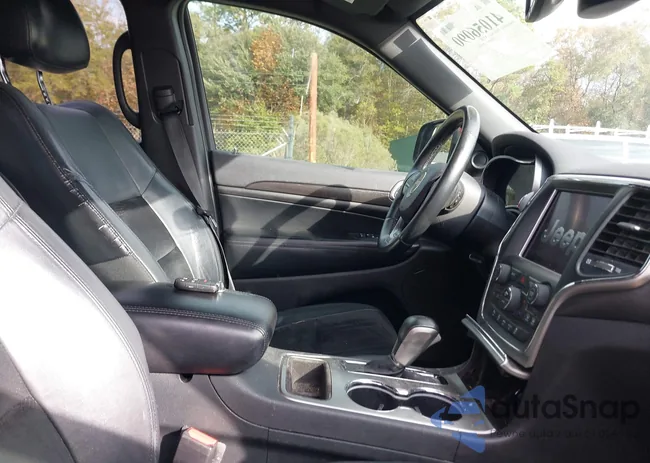 1C4RJEAG1JC153273: 41056090