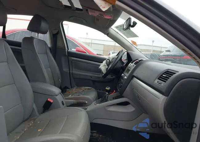 3VWRM71K98M054732: 41059174