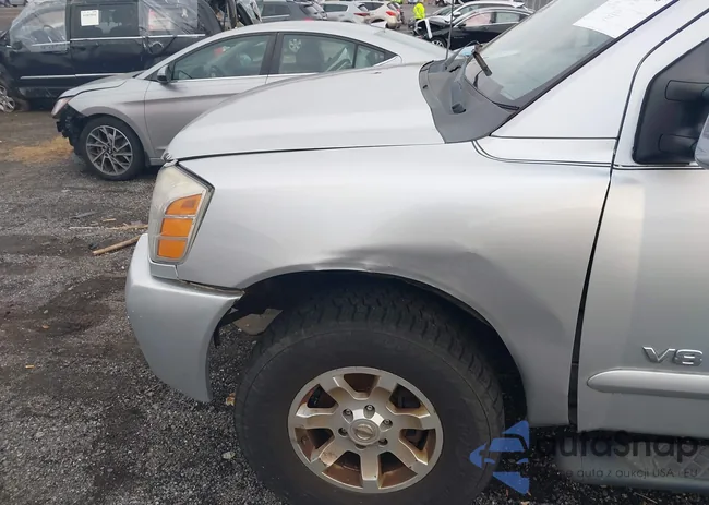 1N6AA07B55N572049: 41061440