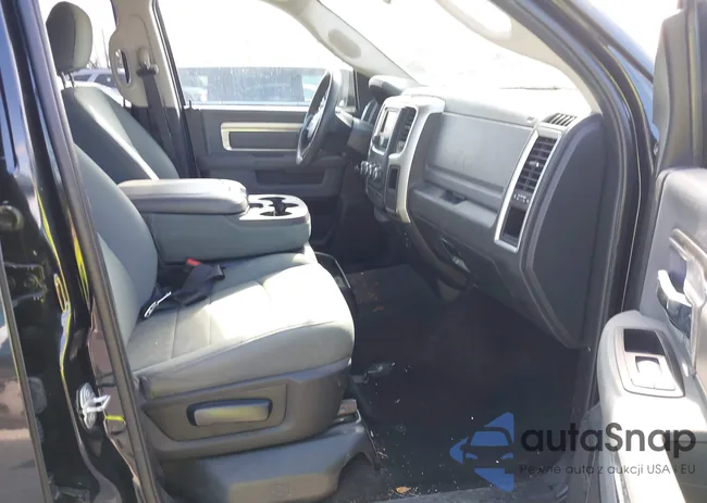 1C6RR6TT4JS119012: 41065883