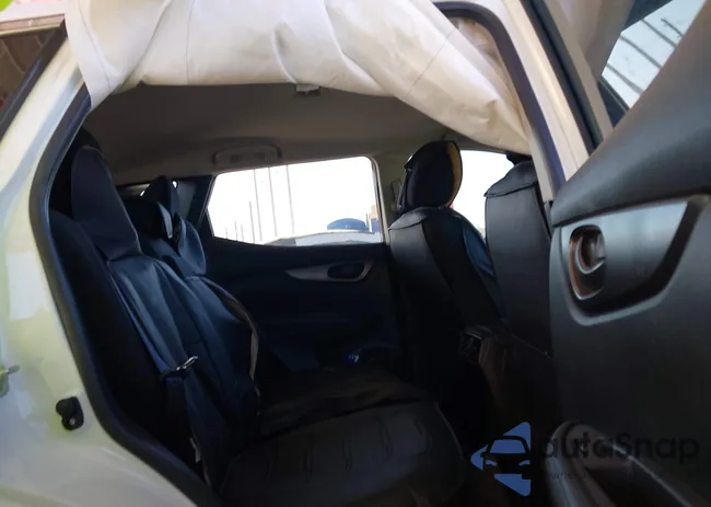 JN1BJ1CPXKW235660: 41066612