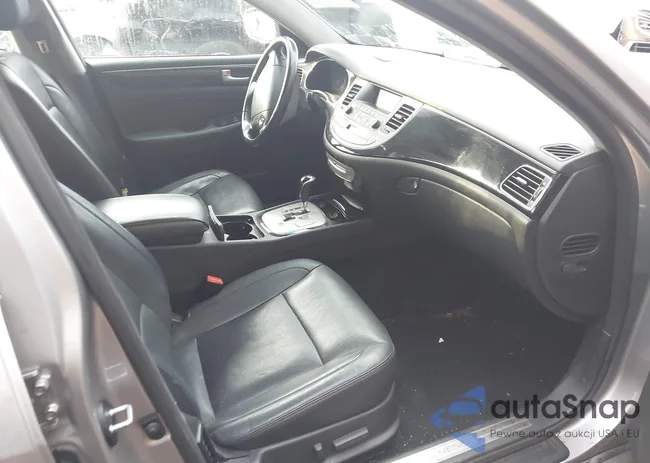 KMHGC4DD8CU192528: 41068305