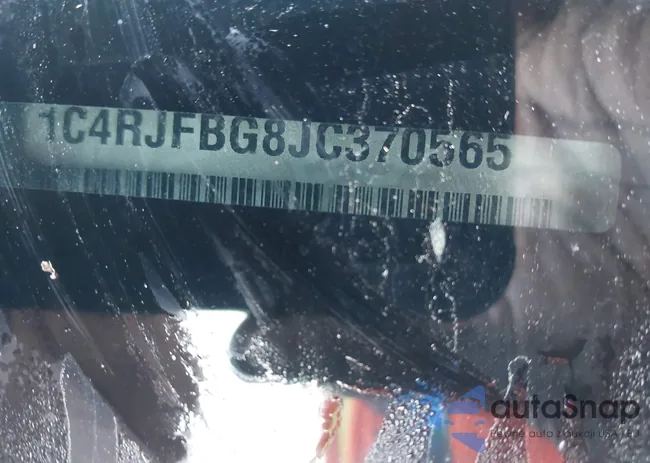 1C4RJFBG8JC370565: 41069744