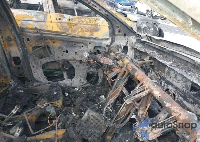 KL7CJPSB0KB895057: 41071832