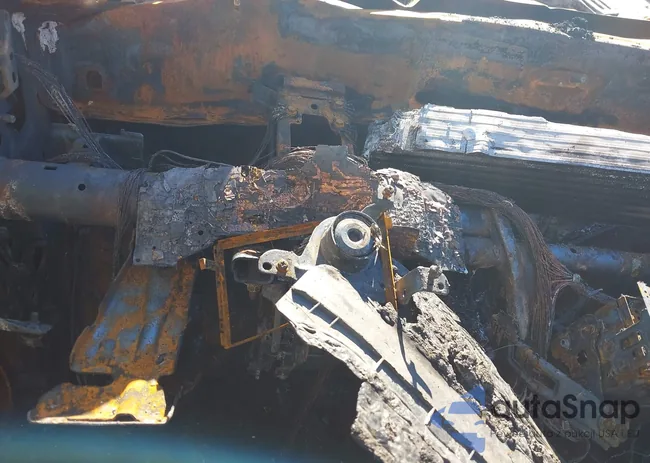 19XFC1F31LE006121: 41084861