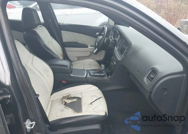 2C3CDXCT5FH827470: 41087341