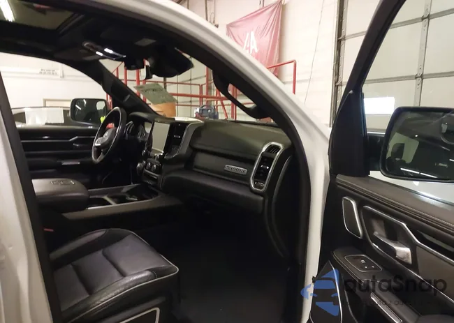 1C6SRFJT6MN671456: 41087757