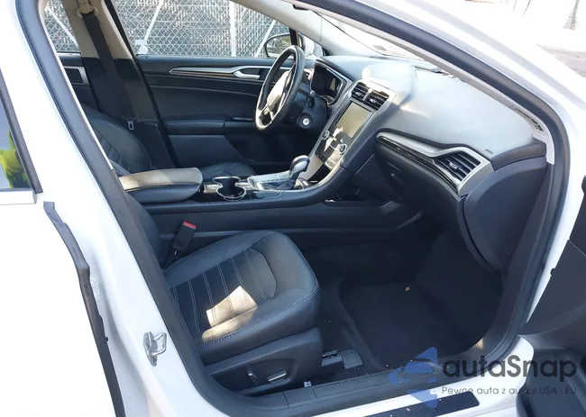 3FA6P0HDXER372004: 41089619