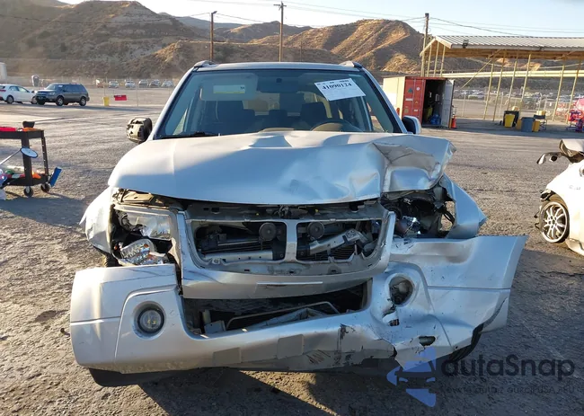 JS3TE944564100128: 41090124