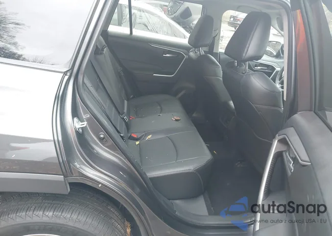 2T3A1RFVXRC416172: 41095757