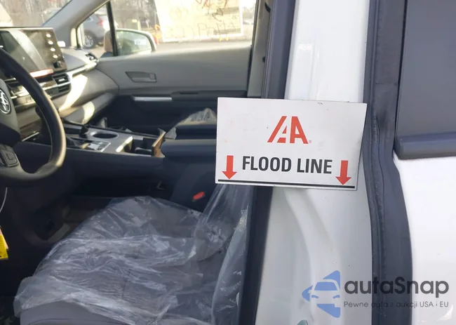 5TDBSKFC9RS138713: 41096656