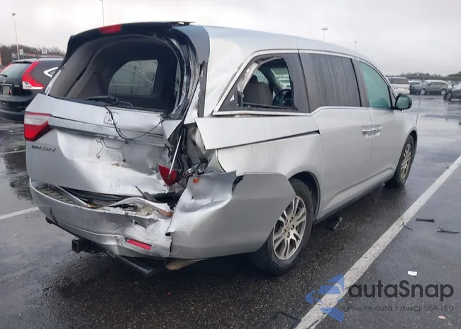 5FNRL5H60CB117930: 41104443