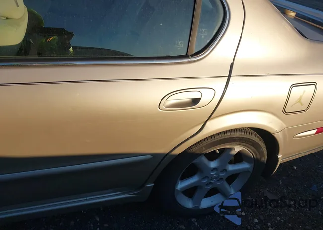 JN1DA31D83T502519: 41104746