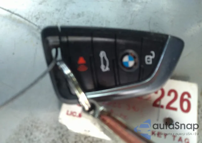 3MW5U7J09N8C30907: 41107329