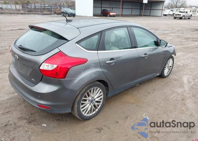 1FAHP3M2XCL331074: 41108454