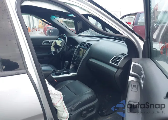 1FMHK7D83BGA50421: 41110558