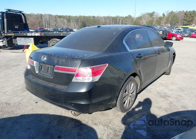 1HGCP2F82CA062484: 41110250