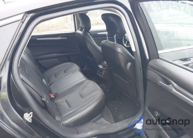 3FA6P0D95ER114930: 41111752