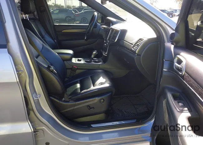 1C4RJFCT8JC403074: 41114811