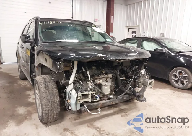 1FM5K8D87JGC82785: 41113925