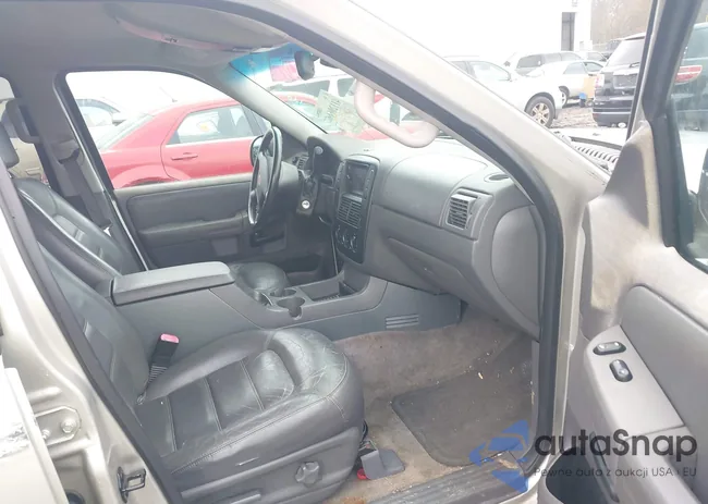 1FMZU63W72UC73880: 41120666