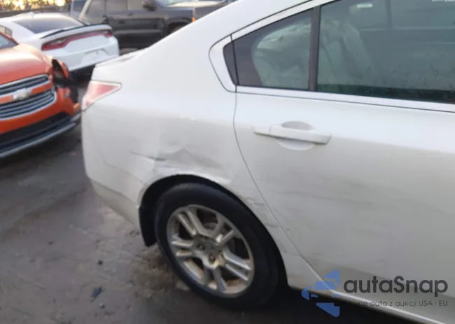 19UUA8F27AA024248: 41123783