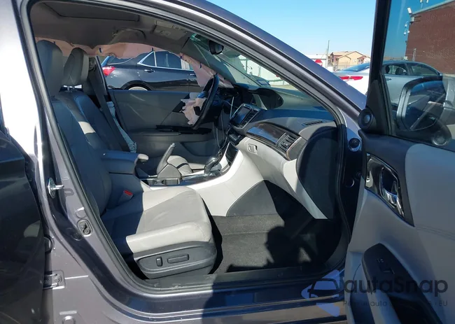 1HGCR3F90GA013993: 41123102