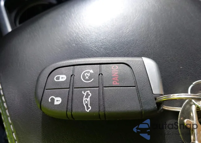 2C3CDXBG1KH640810: 41124358