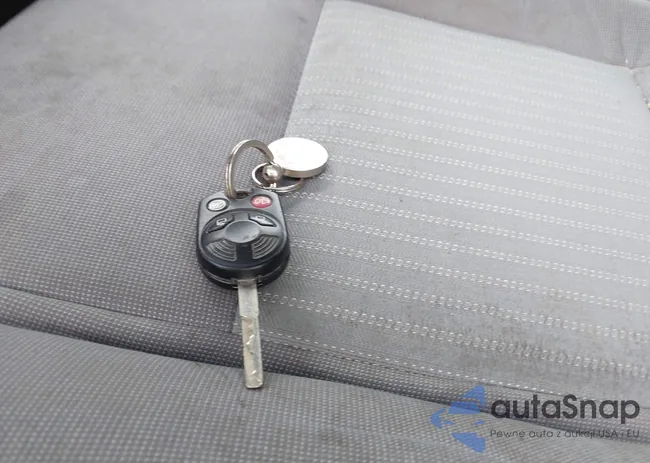 1FTYR1ZM3GKB36643: 41127604