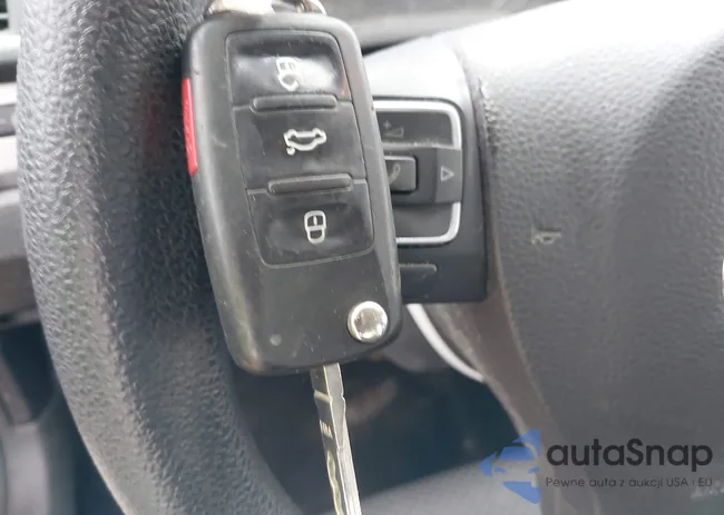 1VWAT7A32FC002219: 41128663