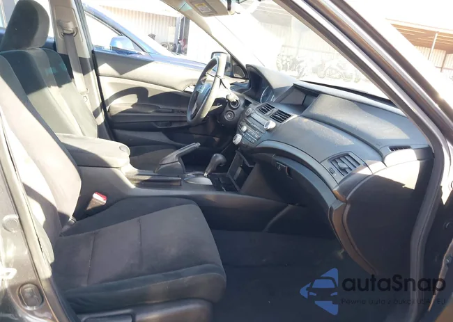 1HGCP2F35AA103756: 41129786