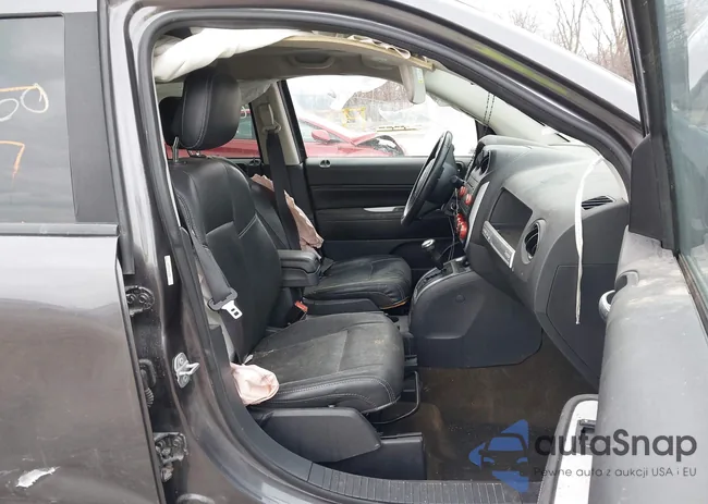 1C4NJCEA4GD797457: 41130227