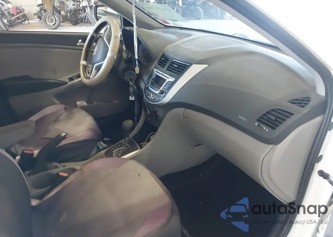 KMHCT5AE3EU196958: 41131579