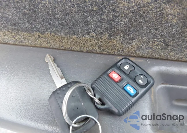 1MEFM55S0YG622461: 41132864