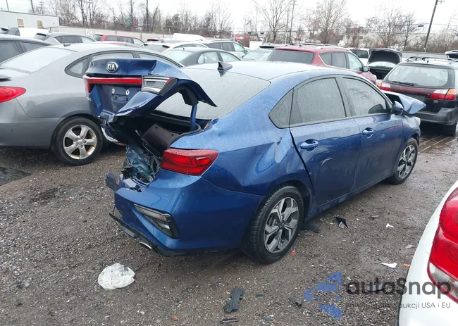 3KPF24AD6ME412823: 41133030