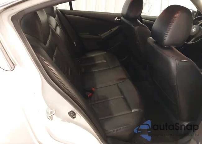 1N4AL2AP0BN428584: 41135655